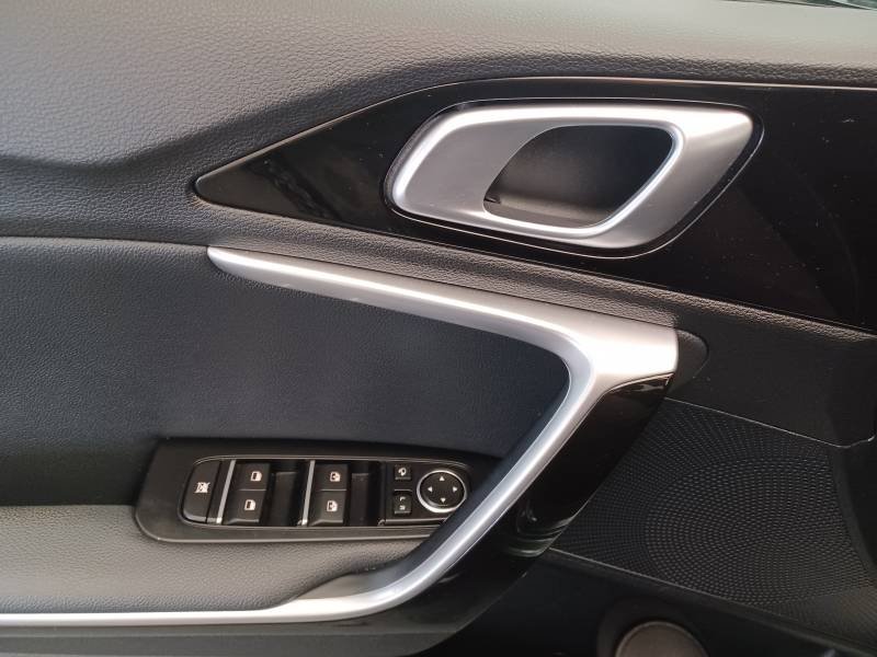 Kia CEED - Photo 39