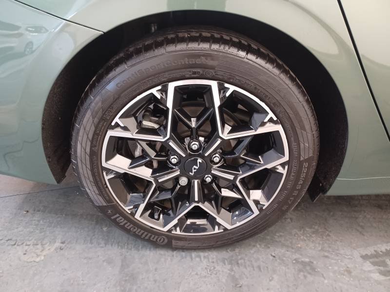 Kia CEED - Photo 9