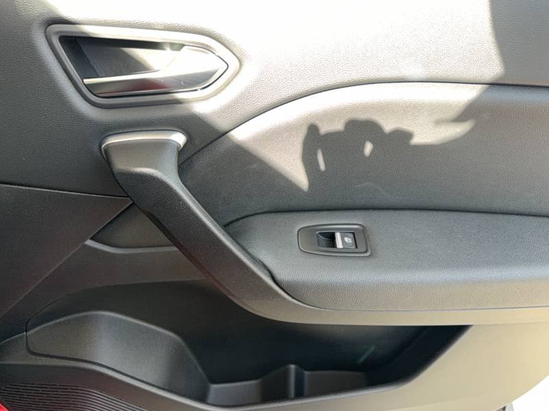 Renault Captur - Photo 11