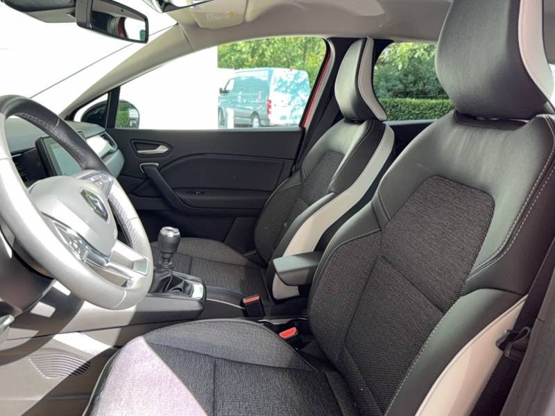 Renault Captur - Photo 18