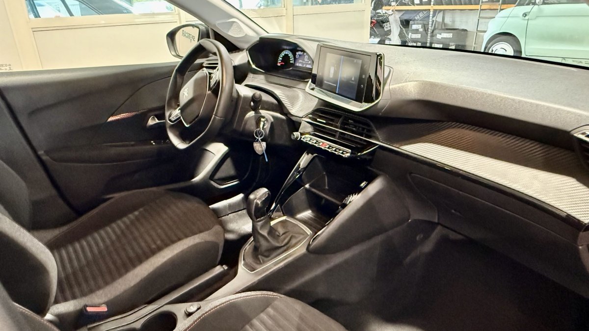 Peugeot 208 - Photo 20