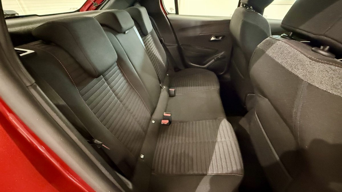 Peugeot 208 - Photo 21