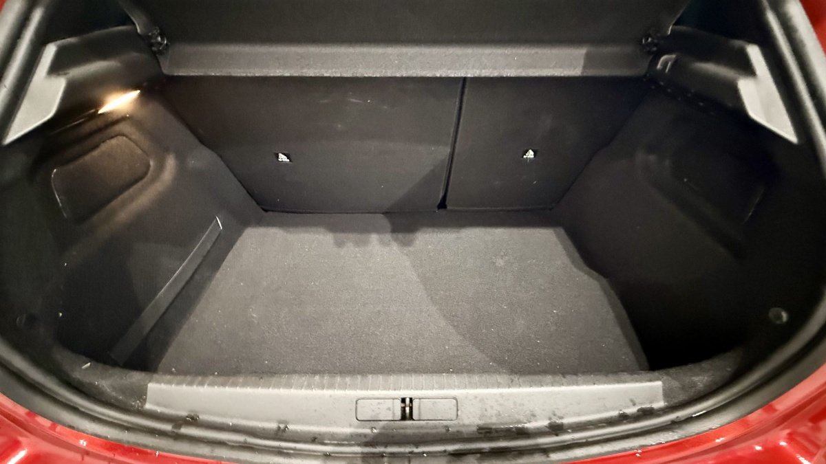 Peugeot 208 - Photo 22
