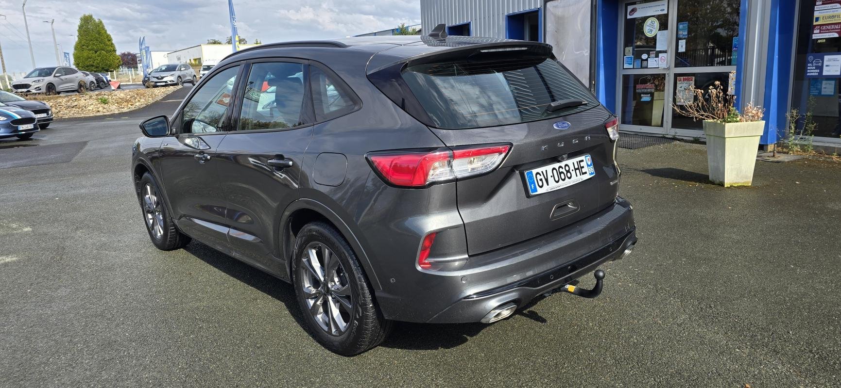 Ford Kuga - Photo 2