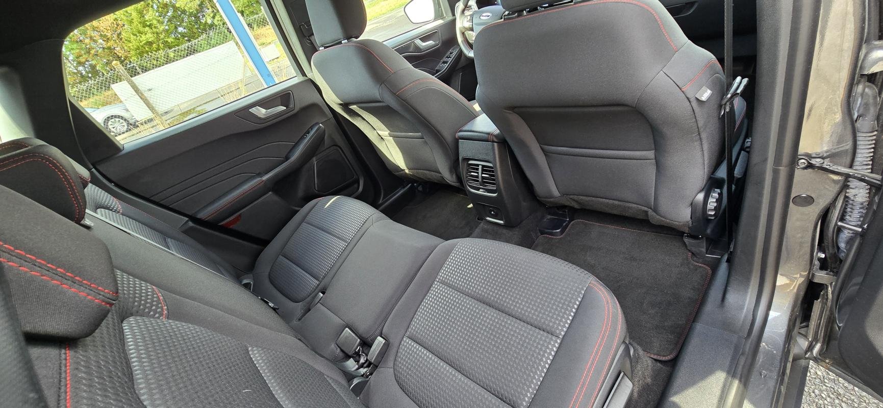 Ford Kuga - Photo 6