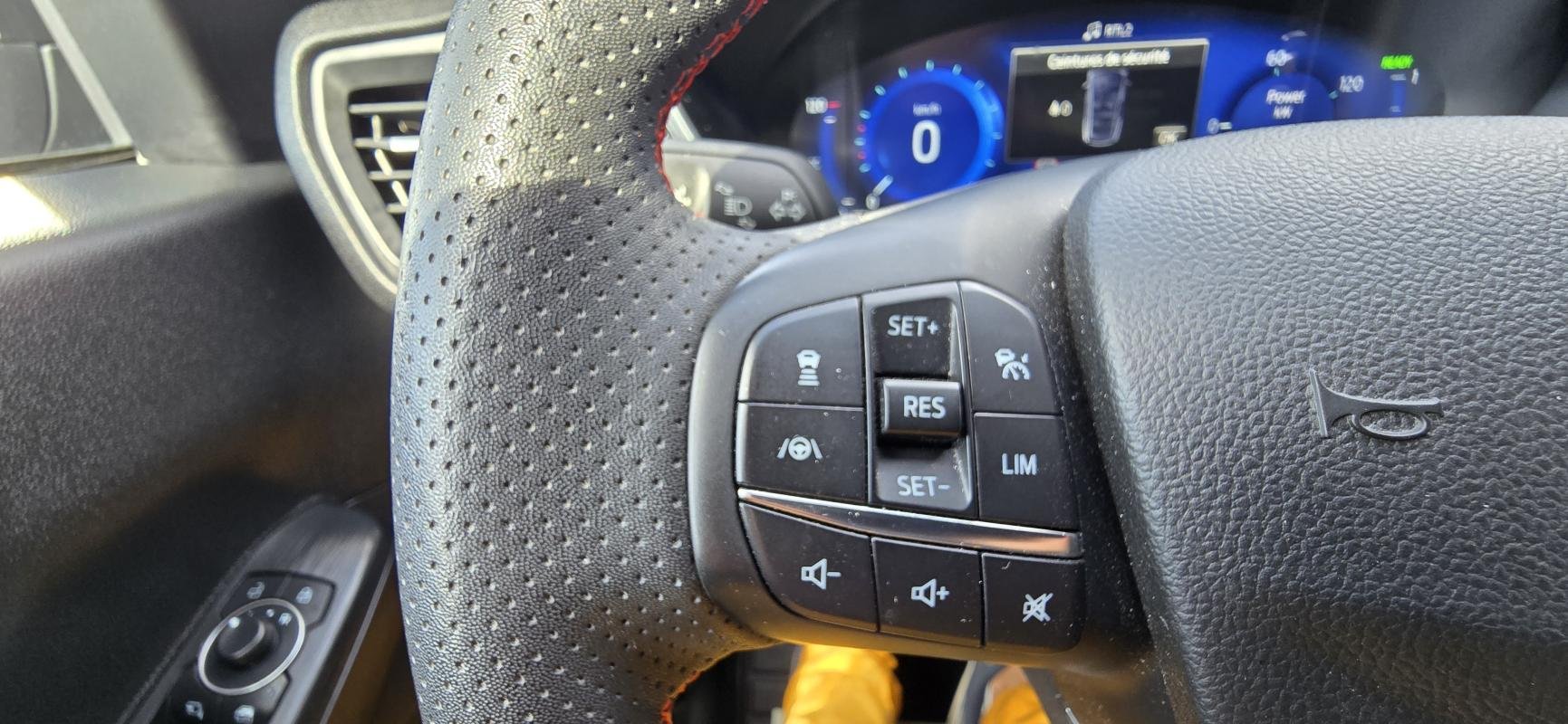 Ford Kuga - Photo 9