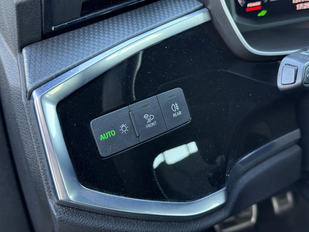 Audi Q3 - Photo 16