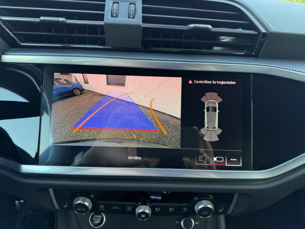 Audi Q3 - Photo 18