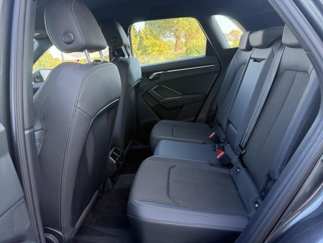 Audi Q3 - Photo 27