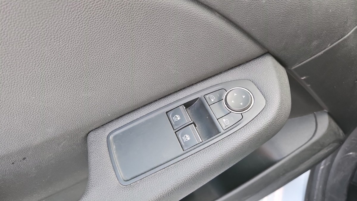 Renault Clio - Photo 25