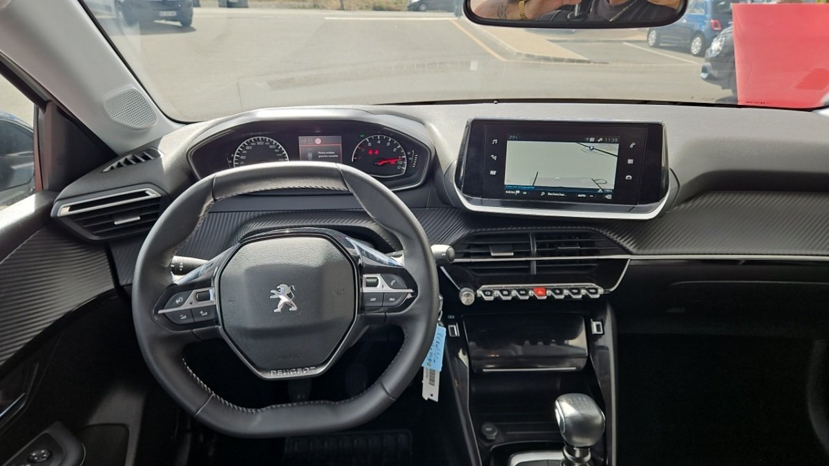 Peugeot 208 - Photo 14