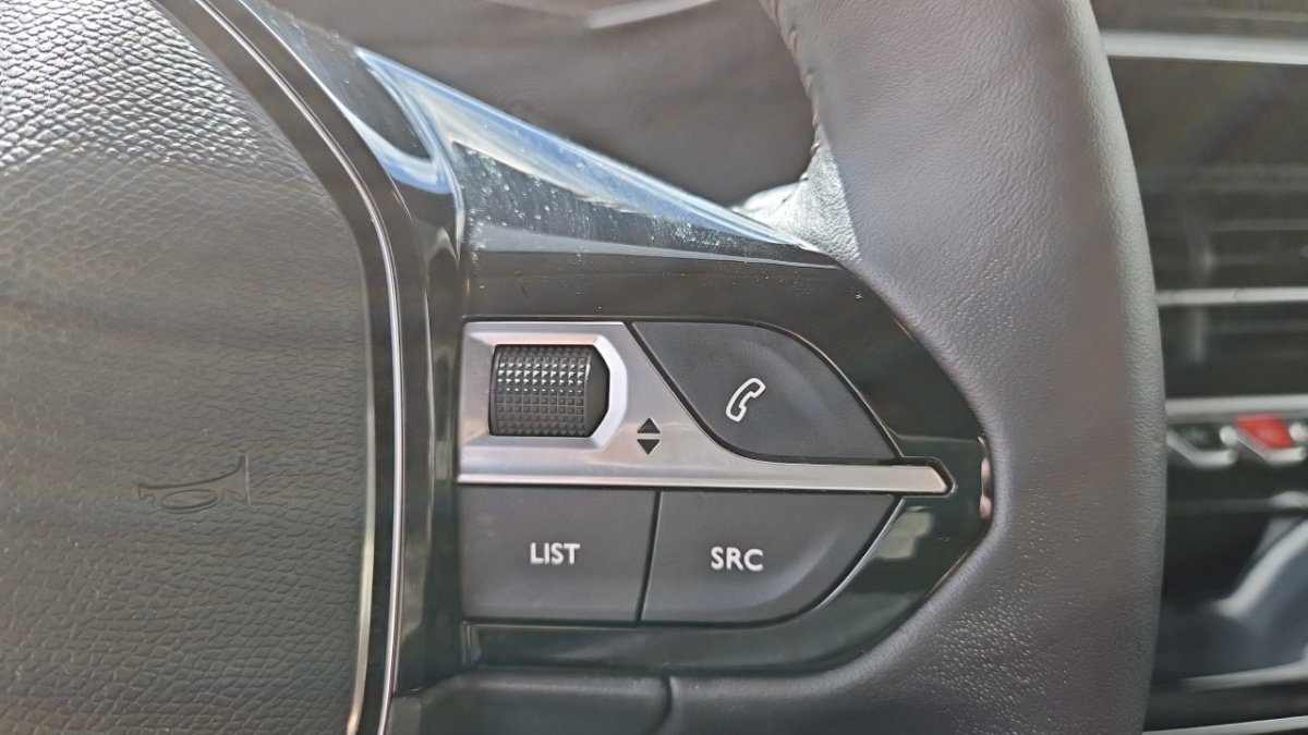 Peugeot 208 - Photo 20