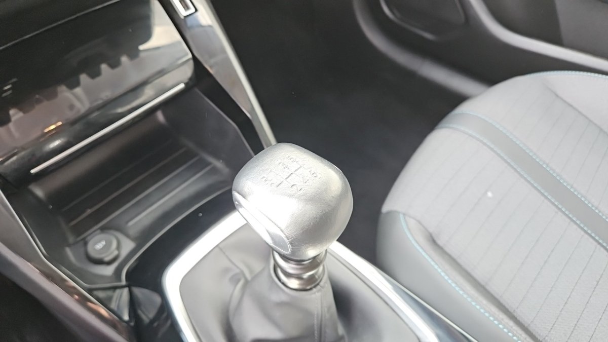 Peugeot 208 - Photo 27