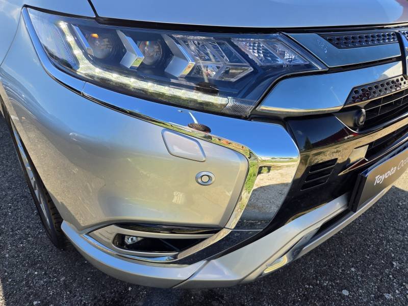 Mitsubishi Outlander - Photo 8