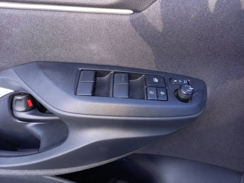 Toyota Yaris - Photo 18