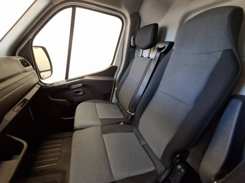 Nissan Interstar - Photo 10