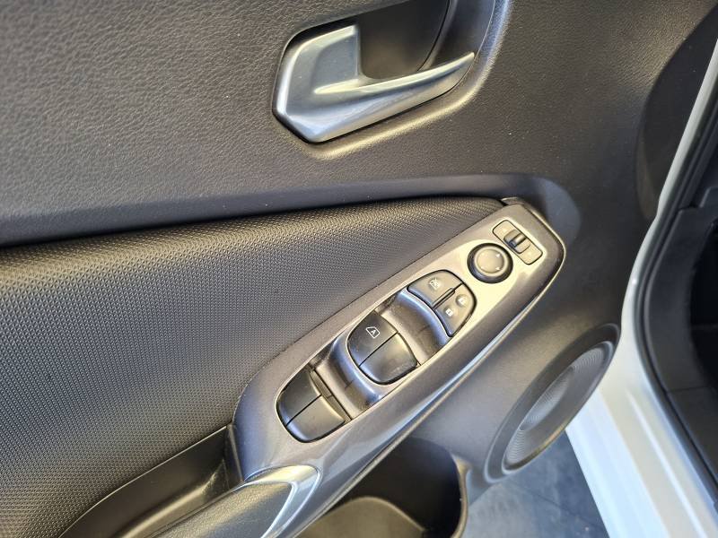 Nissan Juke - Photo 12
