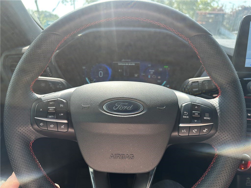 Ford Kuga - Photo 8