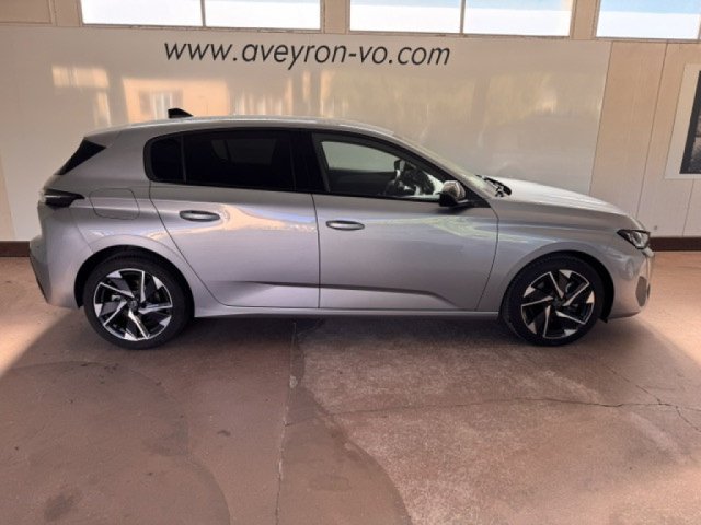 Peugeot 308 - Photo 1