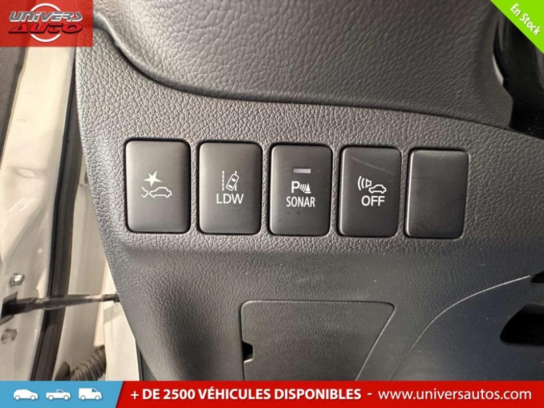 Mitsubishi Outlander PHEV - Photo 11