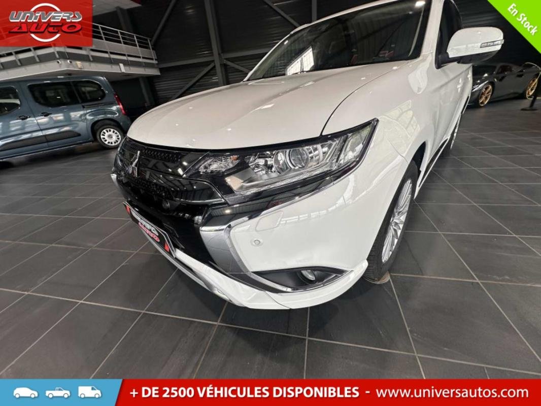 Mitsubishi Outlander PHEV - Photo 3