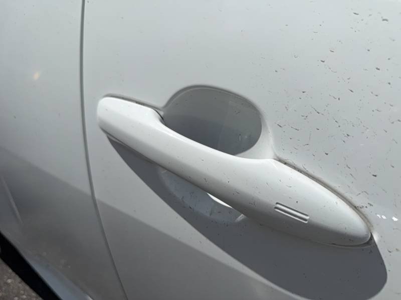 Toyota Yaris - Photo 43