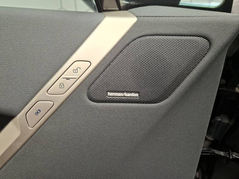 BMW ix - Photo 21