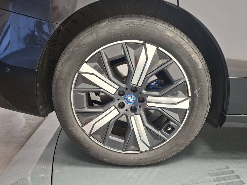 BMW ix - Photo 9