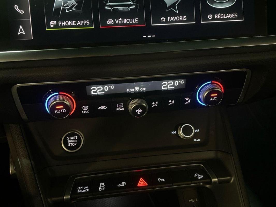 Audi Q3 - Photo 19