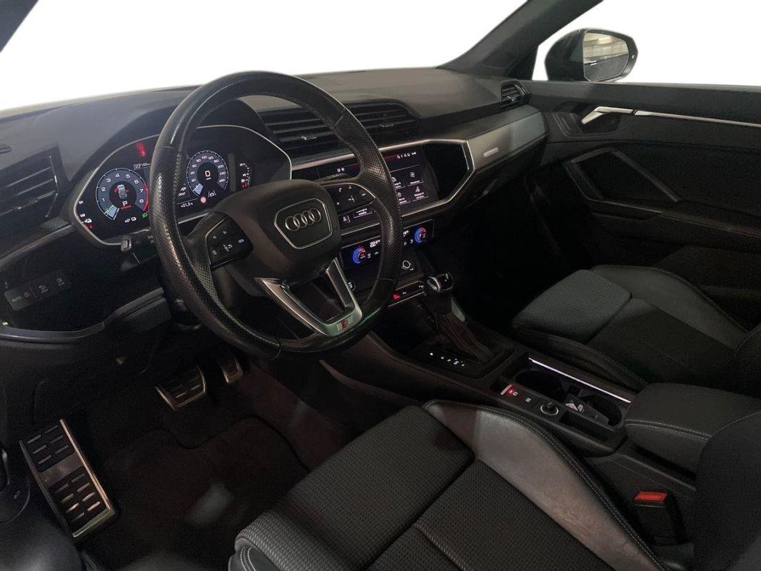 Audi Q3 - Photo 9