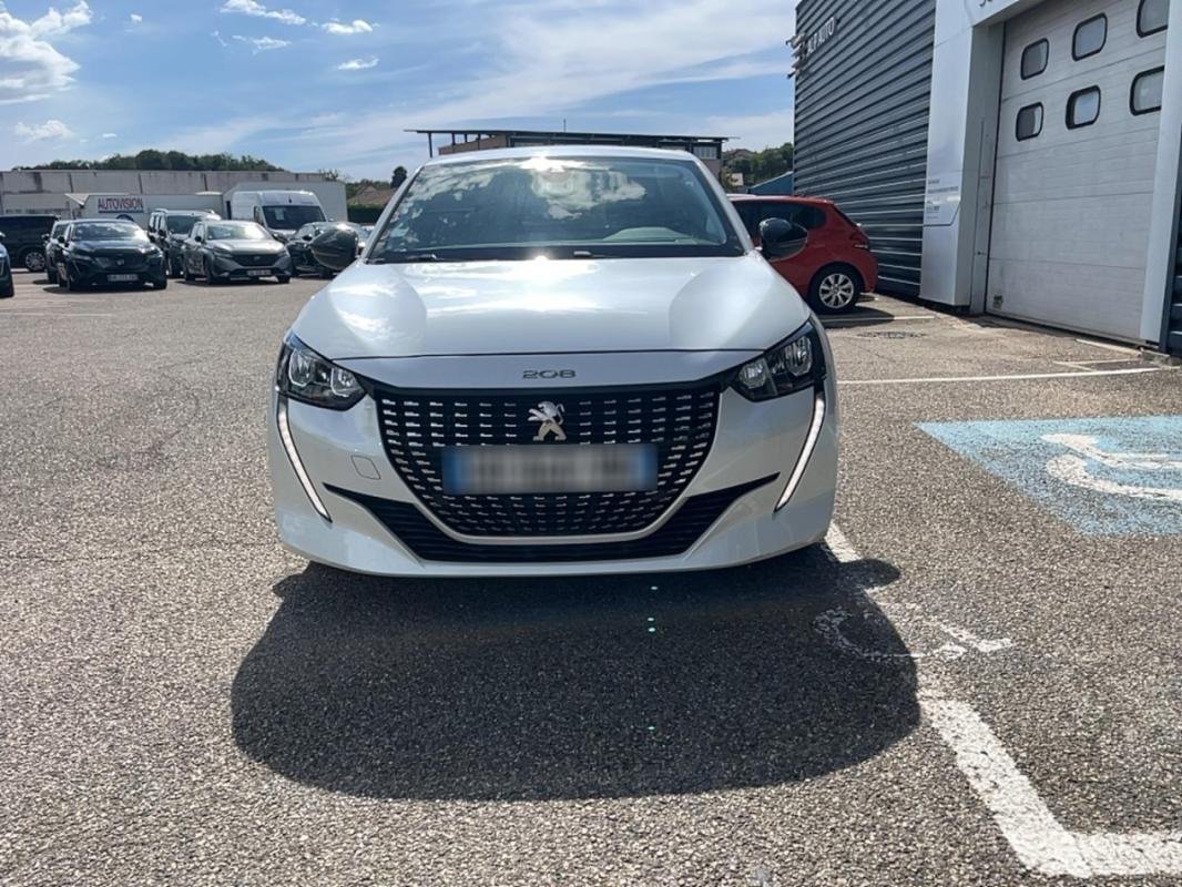 Peugeot 208 - Photo 2
