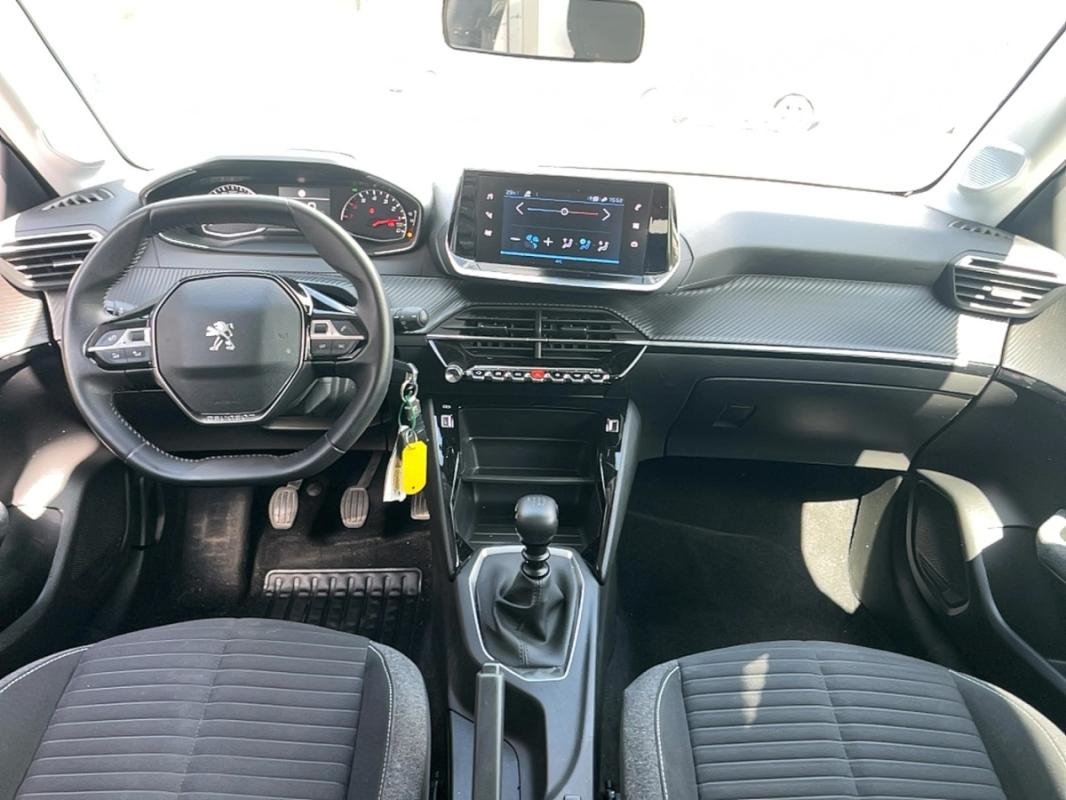 Peugeot 208 - Photo 10