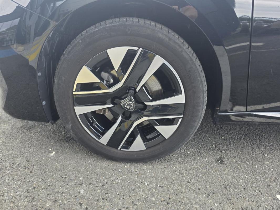 Peugeot 208 - Photo 17