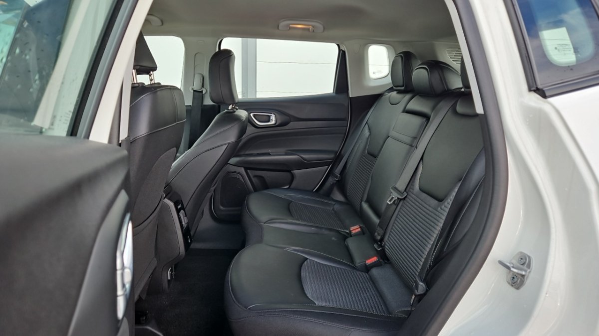 Jeep Compass - Photo 11