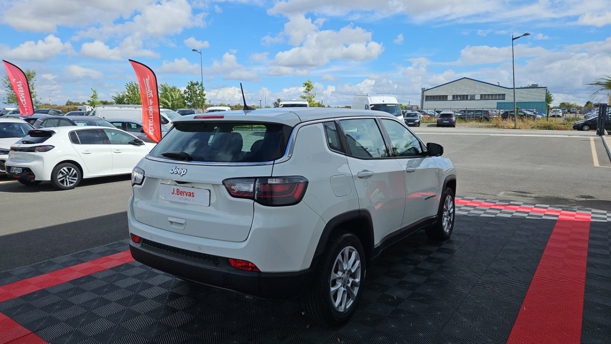 Jeep Compass - Photo 5