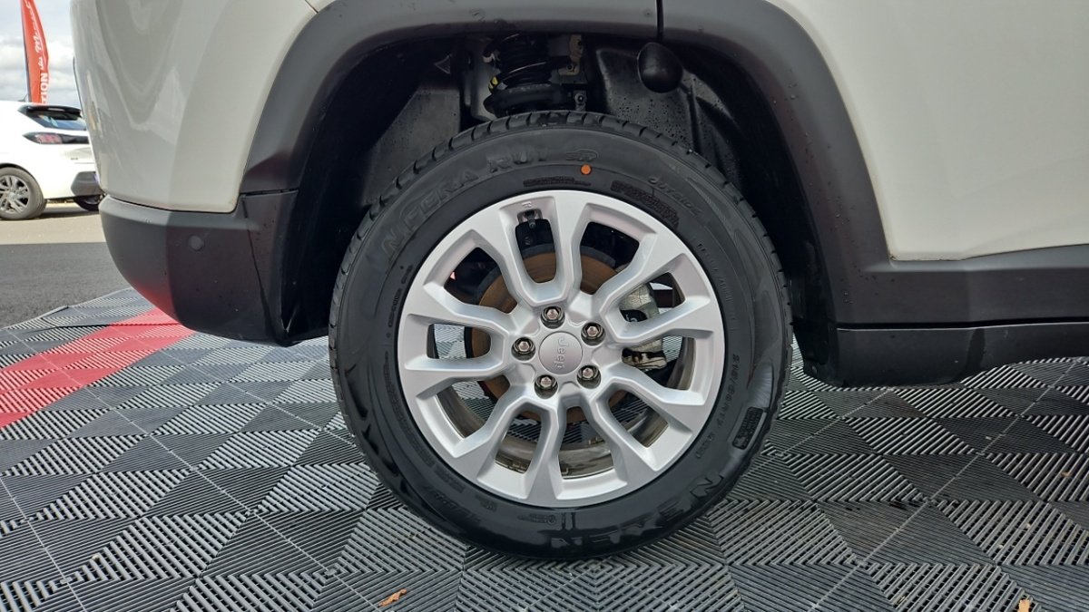 Jeep Compass - Photo 8