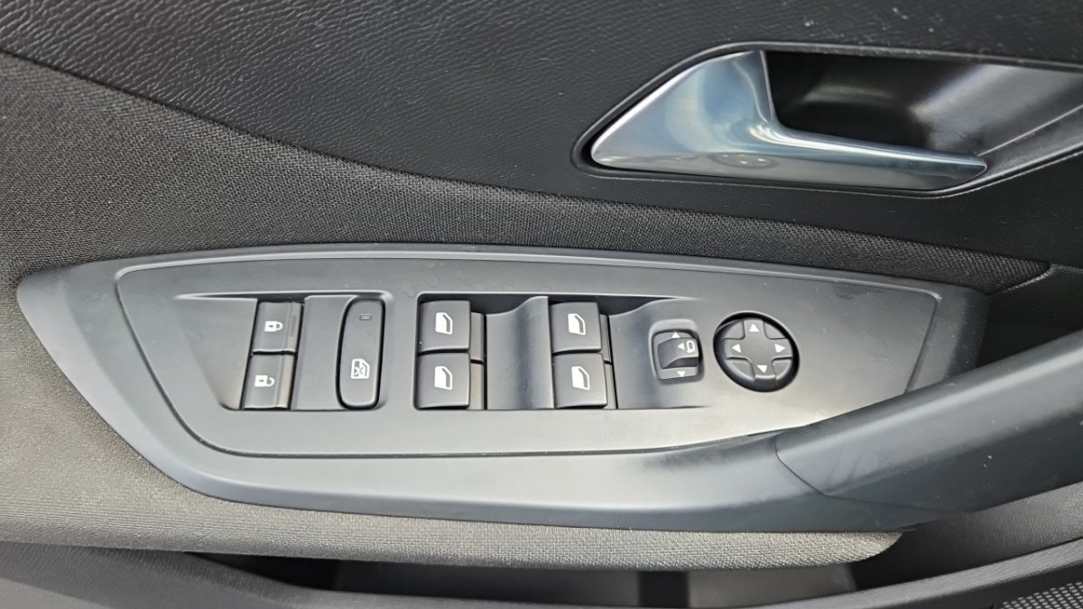Peugeot 308 - Photo 24