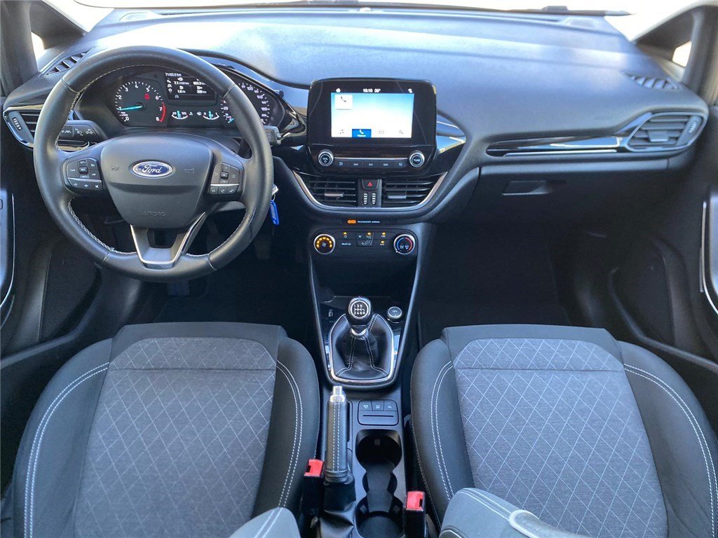 Ford Fiesta - Photo 13