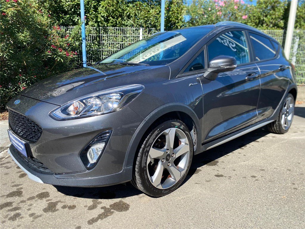 Ford Fiesta - Photo 2