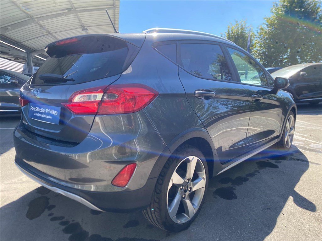 Ford Fiesta - Photo 6