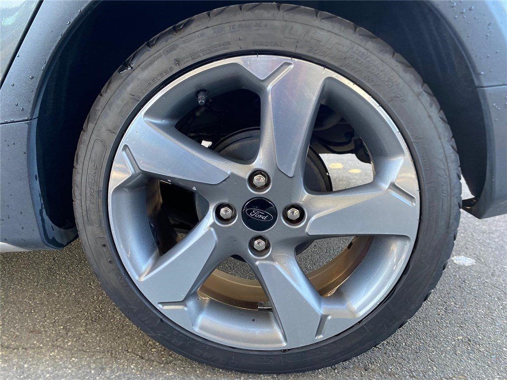 Ford Fiesta - Photo 9