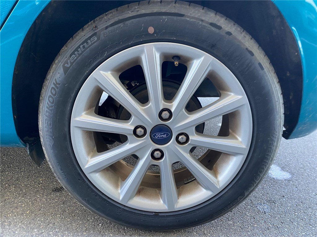 Ford Fiesta - Photo 10