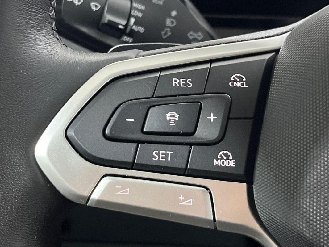 Volkswagen Tiguan - Photo 22