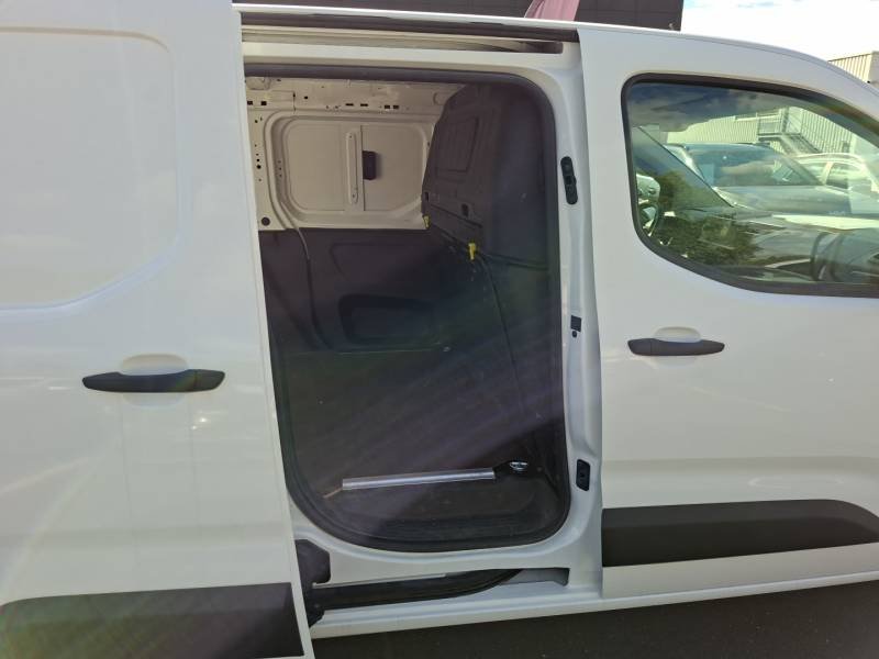 Opel Combo - Photo 18