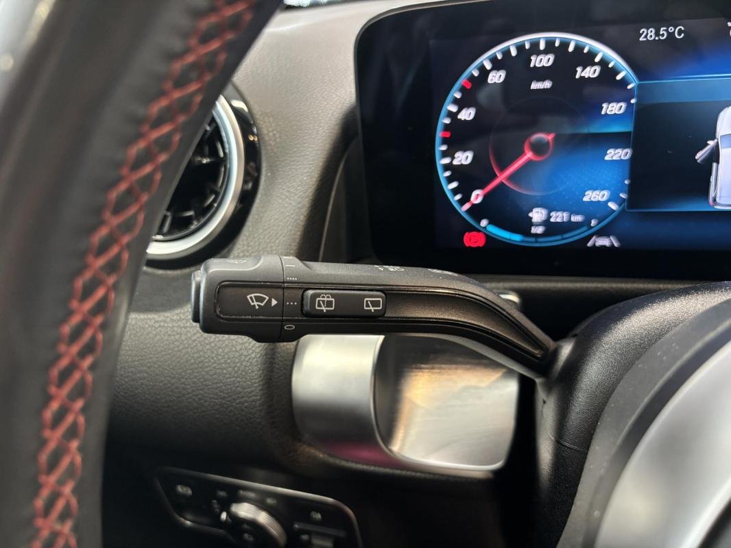 Mercedes GLB - Photo 18