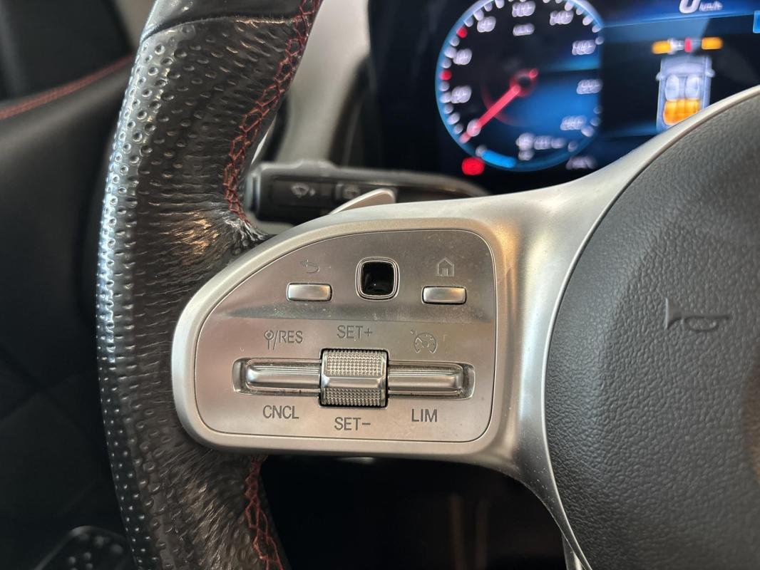 Mercedes GLB - Photo 20