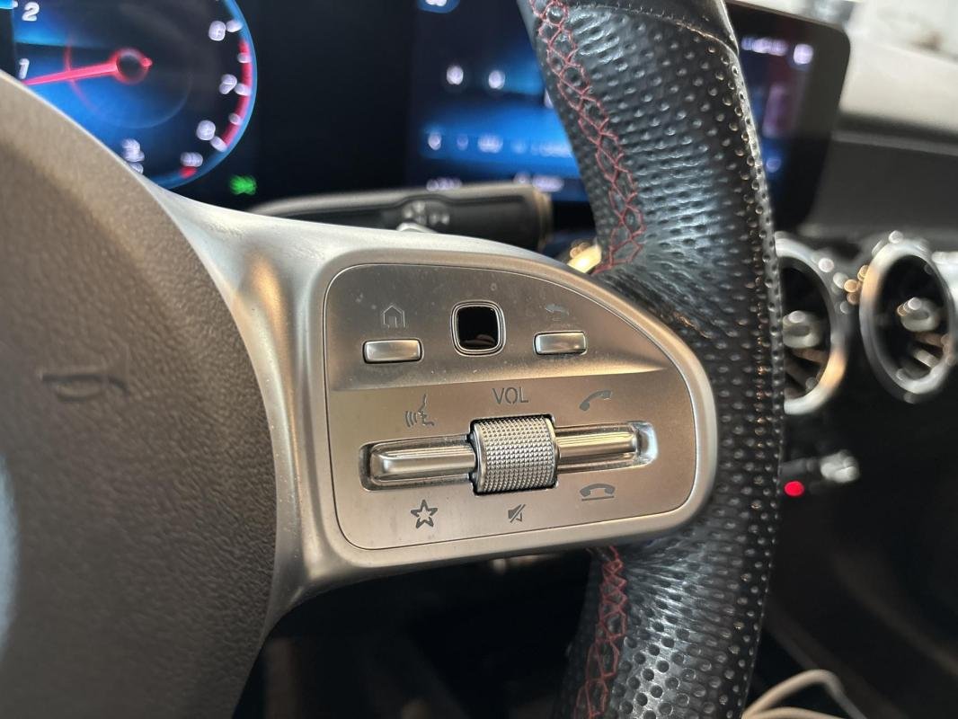 Mercedes GLB - Photo 21