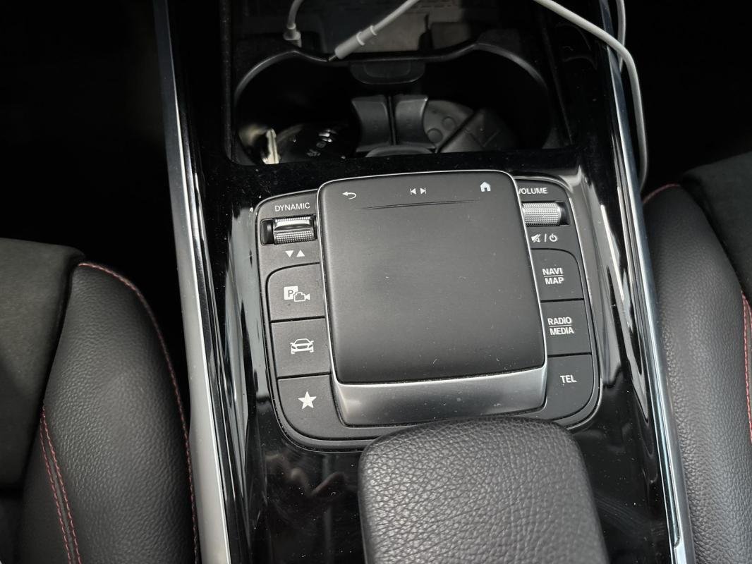 Mercedes GLB - Photo 24