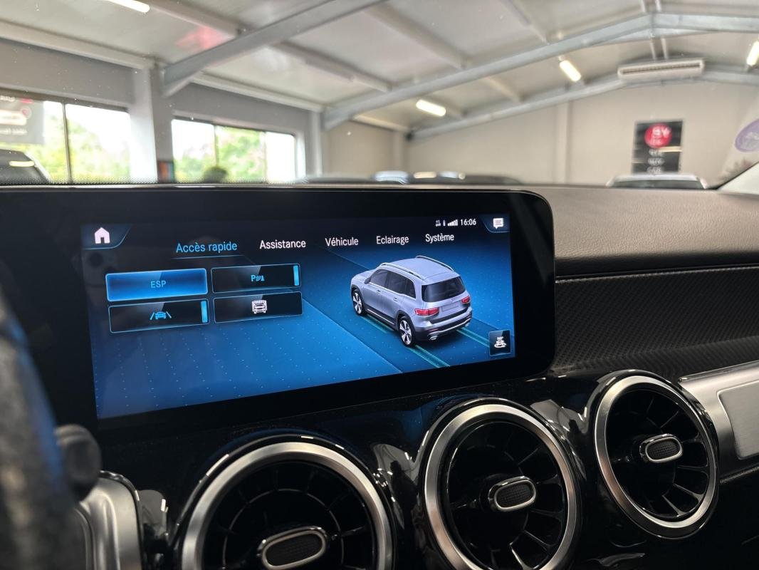 Mercedes GLB - Photo 32