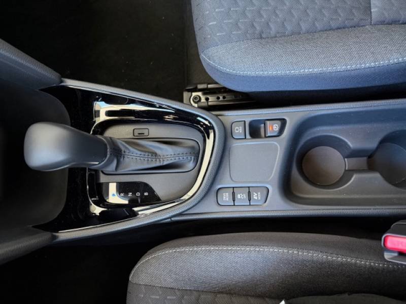 Toyota Yaris - Photo 11